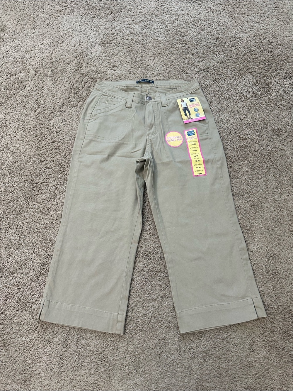 Riders By Lee Cropped Beige Pants Size 10 Instantly Slimming